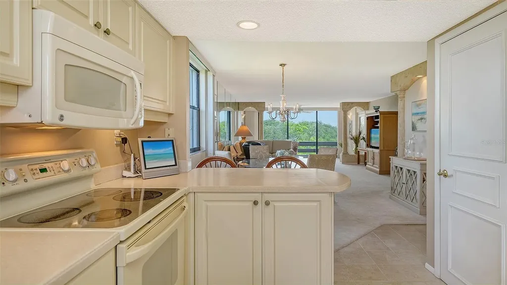 826 Bayport Way Longboat Key FL 34228