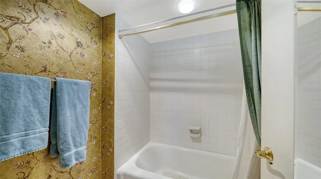 826 Bayport Way Longboat Key FL 34228