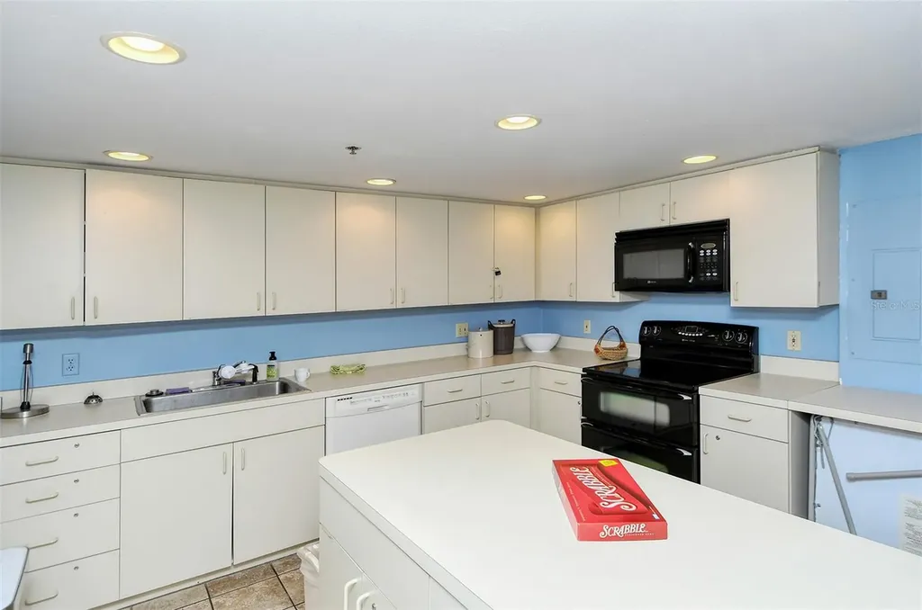 826 Bayport Way Longboat Key FL 34228