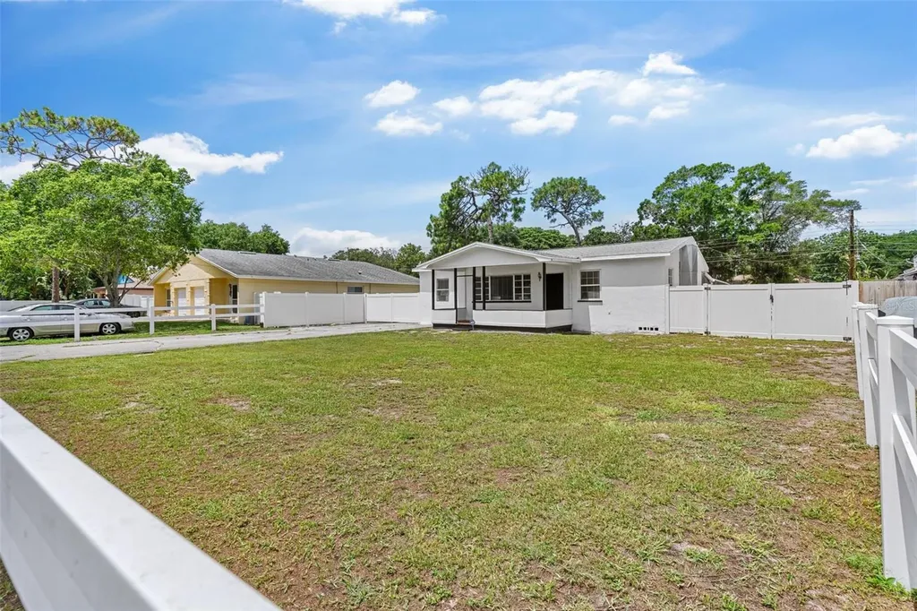 15332 Westminister Avenue Clearwater FL 33760