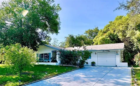 8120 Los Alamos Drive Port Richey FL 34668