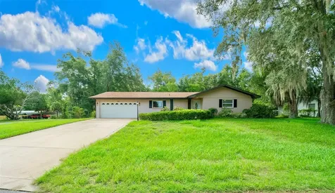 561 E Country Club Drive Williston FL 32696