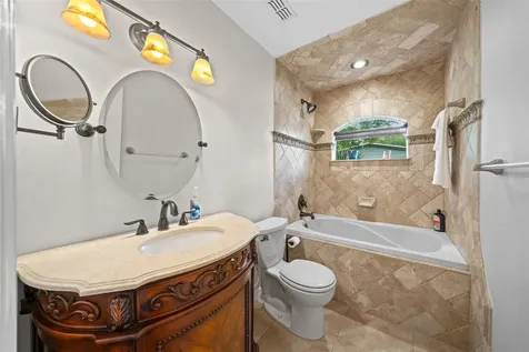 561 E Country Club Drive Williston FL 32696