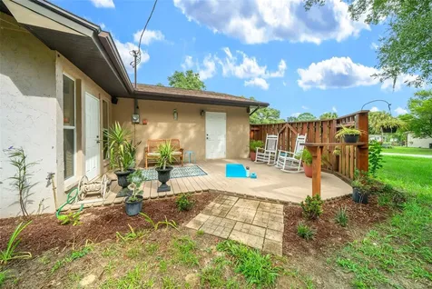 561 E Country Club Drive Williston FL 32696