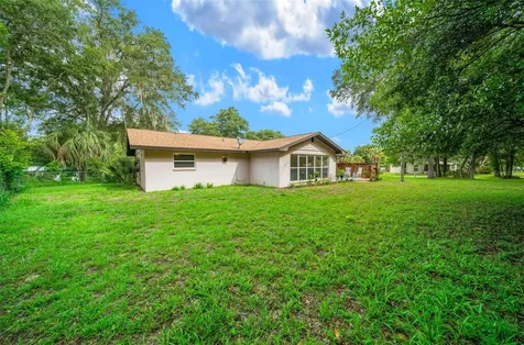561 E Country Club Drive Williston FL 32696