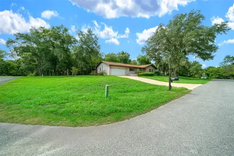 561 E Country Club Drive Williston FL 32696
