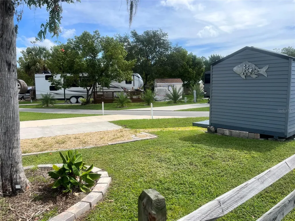 2888 NE 102nd Terrace Silver Springs FL 34488
