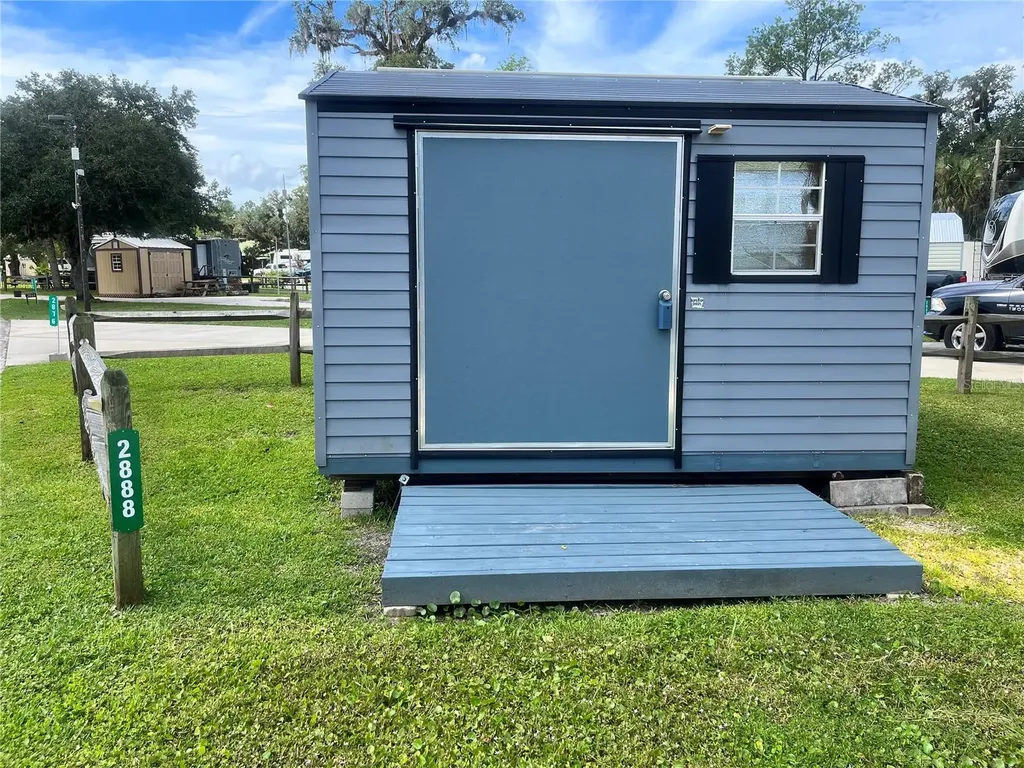 2888 NE 102nd Terrace Silver Springs FL 34488