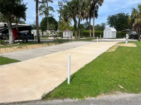 2888 NE 102nd Terrace Silver Springs FL 34488