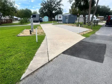 2888 NE 102nd Terrace Silver Springs FL 34488