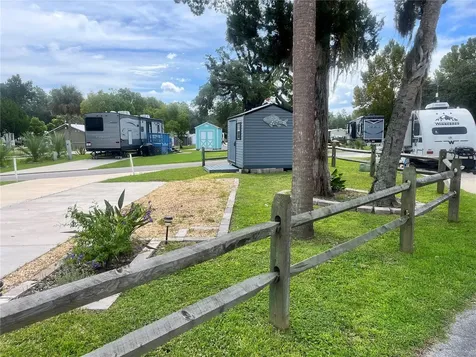 2888 NE 102nd Terrace Silver Springs FL 34488