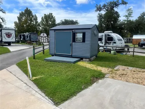 2888 NE 102nd Terrace Silver Springs FL 34488
