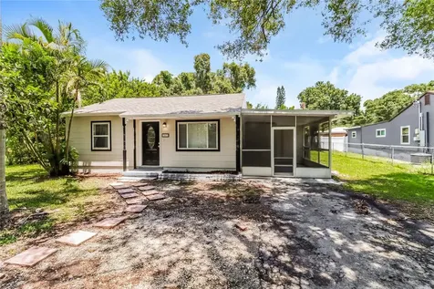 2617 47th Avenue N St Petersburg FL 33714