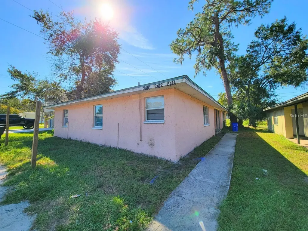 2410 Chestnut Woods Drive Lakeland FL 33815