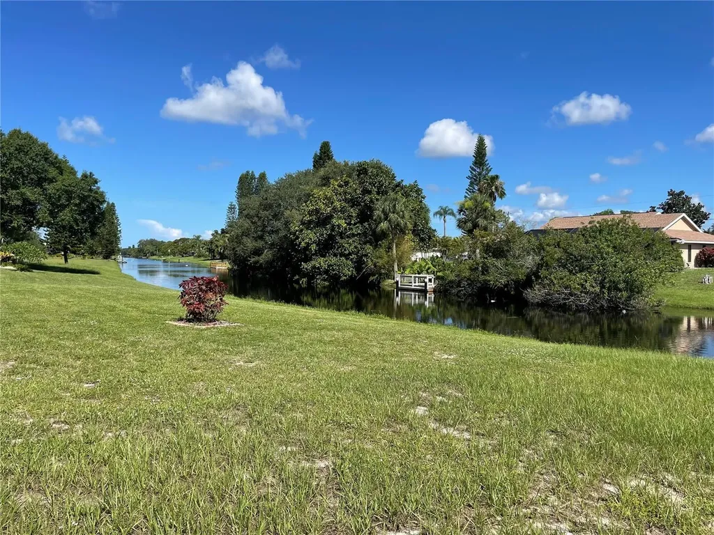 130 Mark Twain Lane Rotonda West FL 33947