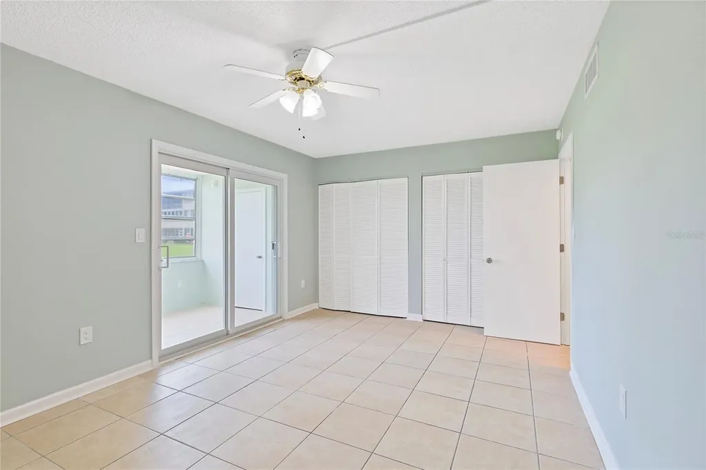 1051 79th Avenue N St Petersburg FL 33702