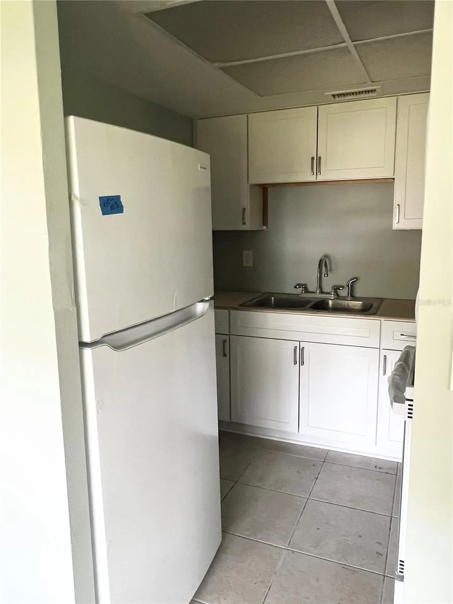 1051 79th Avenue N St Petersburg FL 33702