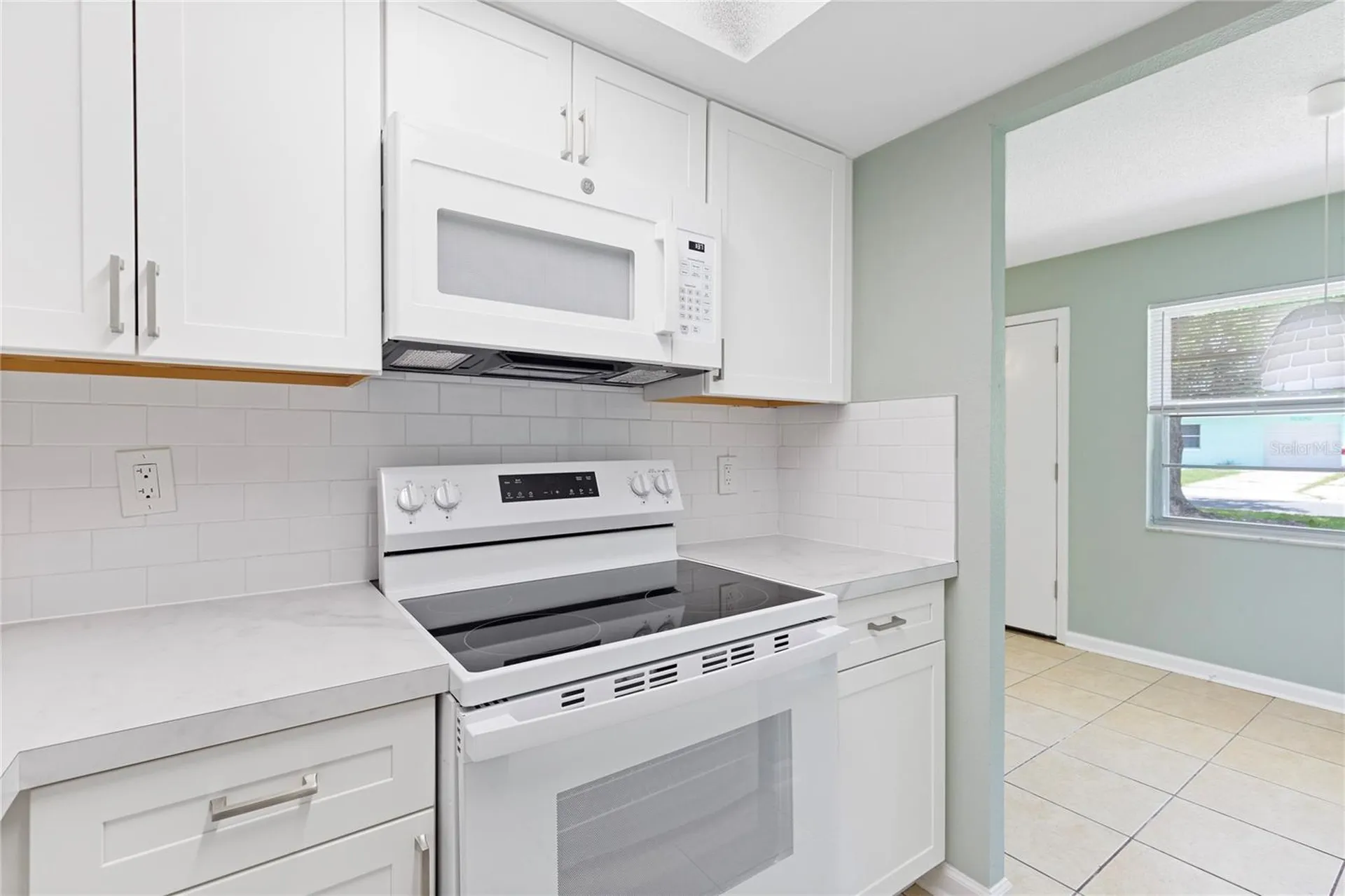 1051 79th Avenue N St Petersburg FL 33702