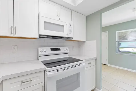 1051 79th Avenue N St Petersburg FL 33702