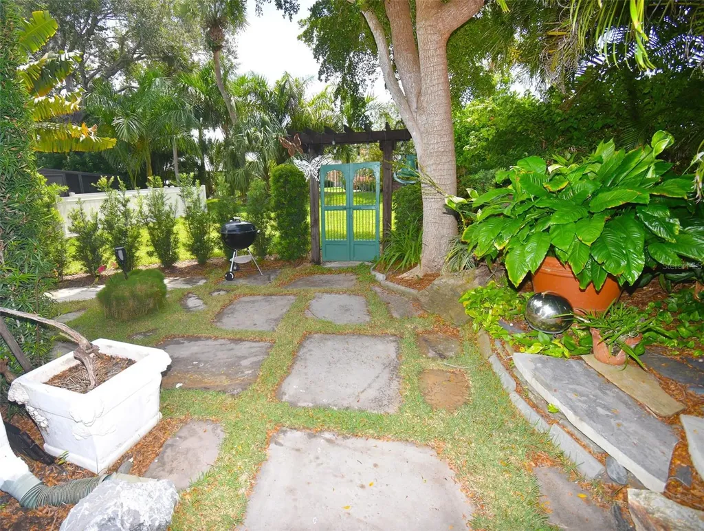 2107 89th St NW Bradenton FL 34209