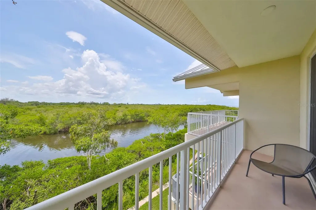 3226 Mangrove Point Drive Ruskin FL 33570
