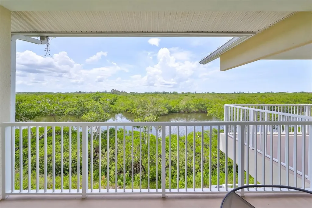 3226 Mangrove Point Drive Ruskin FL 33570