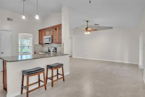 2200 Bay Leaf Drive Orlando FL 32837