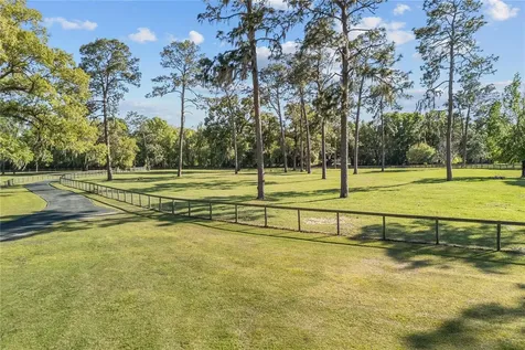 7232 SW 137th Avenue Archer FL 32618