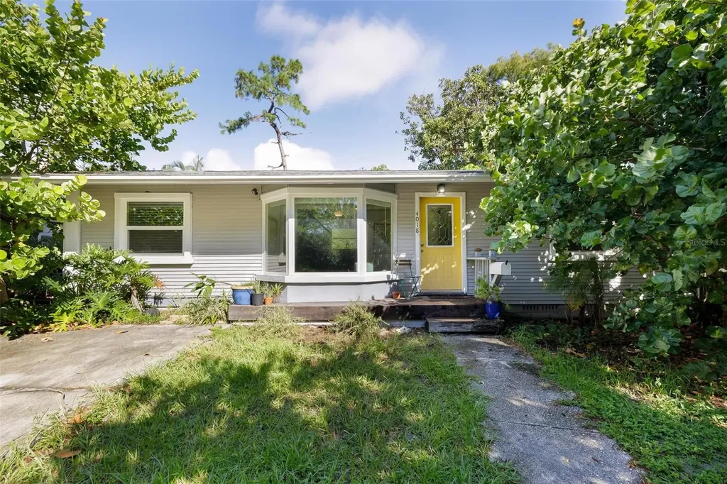 4018 8th Street N St Petersburg FL 33703
