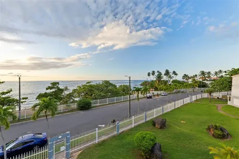 Carretera 693 Villas De Playa 2 Dorado PR 00646