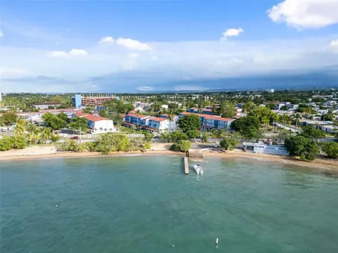Carretera 693 Villas De Playa 2 Dorado PR 00646