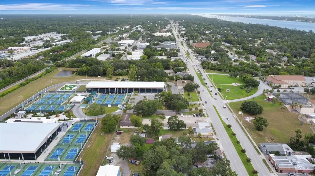 1028 Ridgewood Avenue Daytona Beach FL 32117
