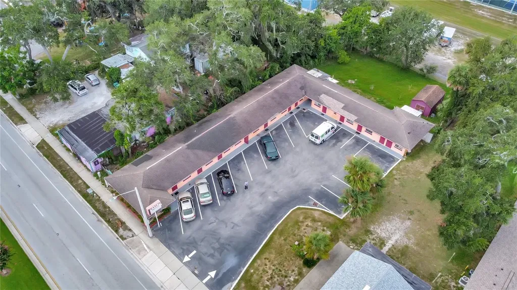 1028 Ridgewood Avenue Daytona Beach FL 32117