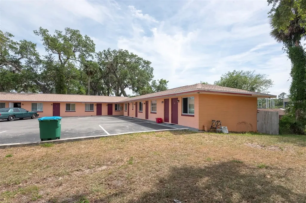 1028 Ridgewood Avenue Daytona Beach FL 32117