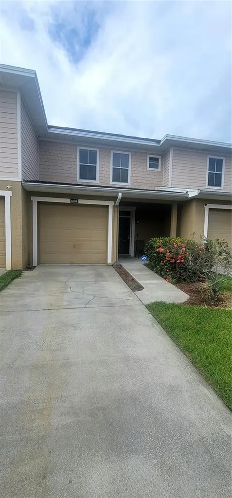 8004 Down Royal Road Tampa FL 33610