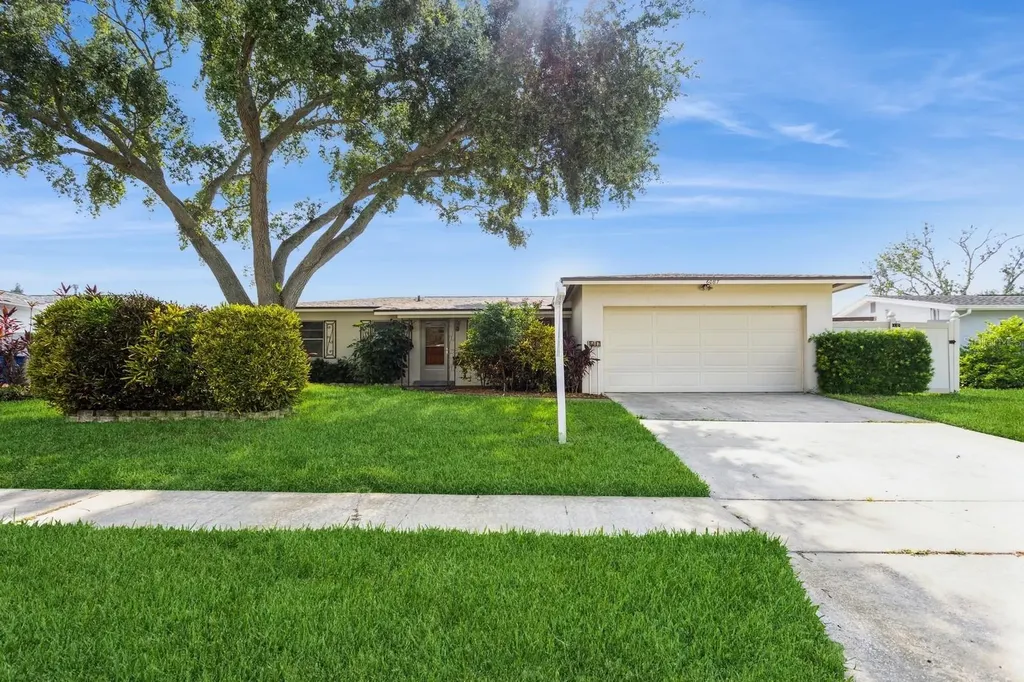 6087 16th Lane NE St Petersburg FL 33703