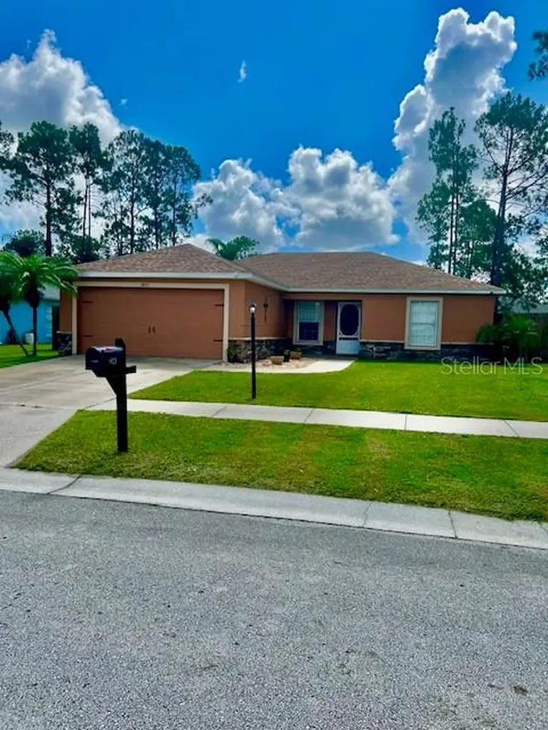 8021 Grand Pines Boulevard Lakeland FL 33810