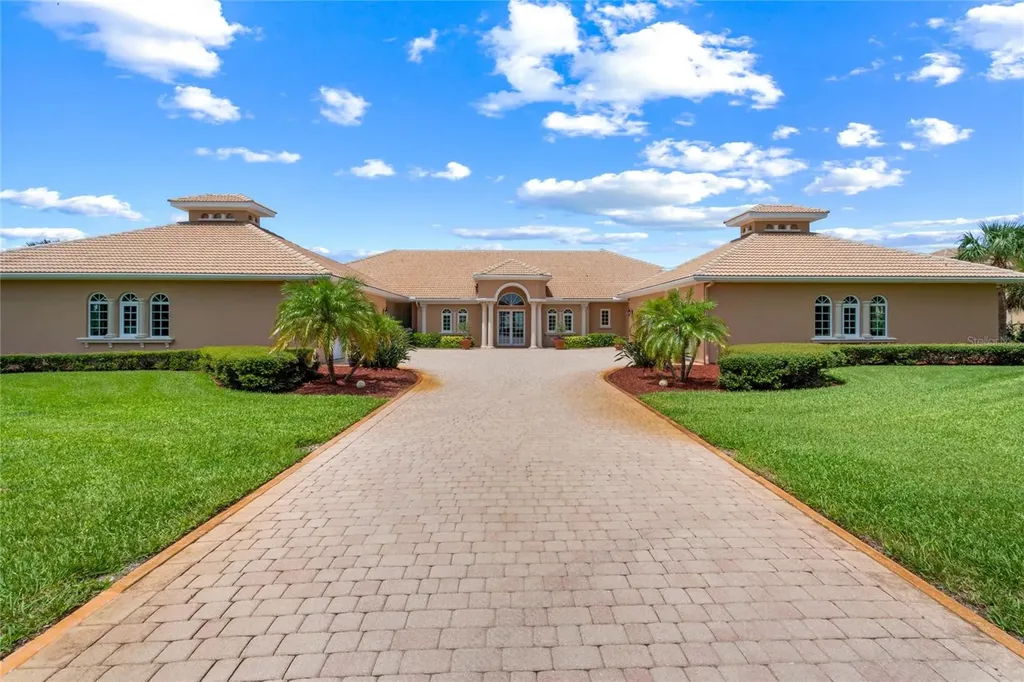 6033 N Tropical Trail Merritt Island FL 32953
