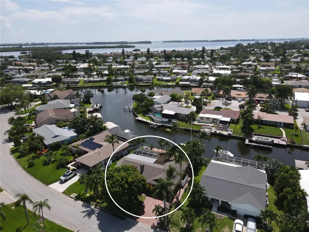 4532 Mangrove Point Road Bradenton FL 34210