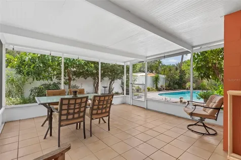 8008 Fountain Avenue Tampa FL 33615