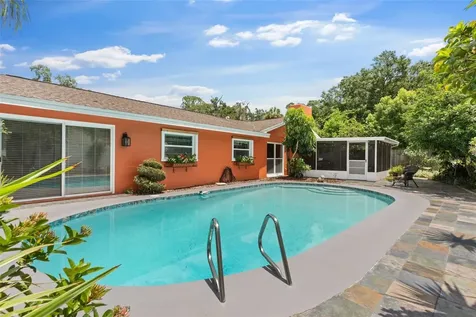 8008 Fountain Avenue Tampa FL 33615