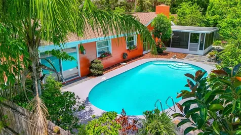 8008 Fountain Avenue Tampa FL 33615