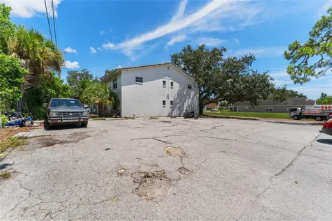 5845 Fairfield Avenue S St Petersburg FL 33707