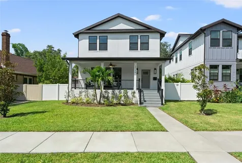 2735 Bayside Drive S St Petersburg FL 33705