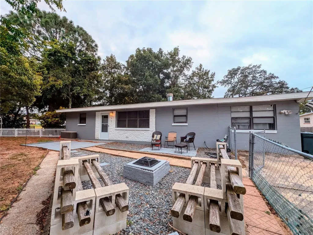 1628 Montgomery Drive Daytona Beach FL 32117