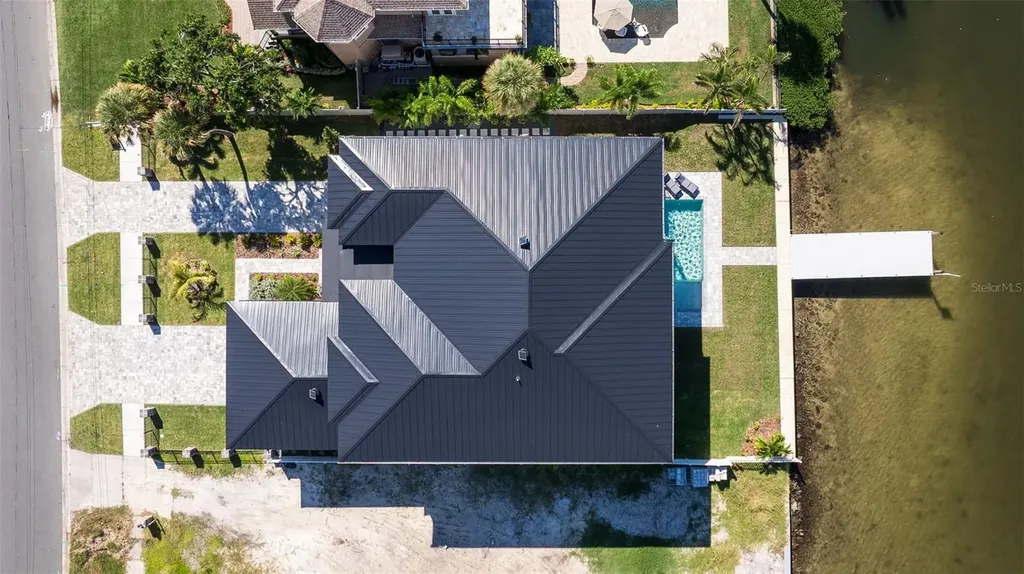 2121 Bayou Grande Boulevard NE St Petersburg FL 33703