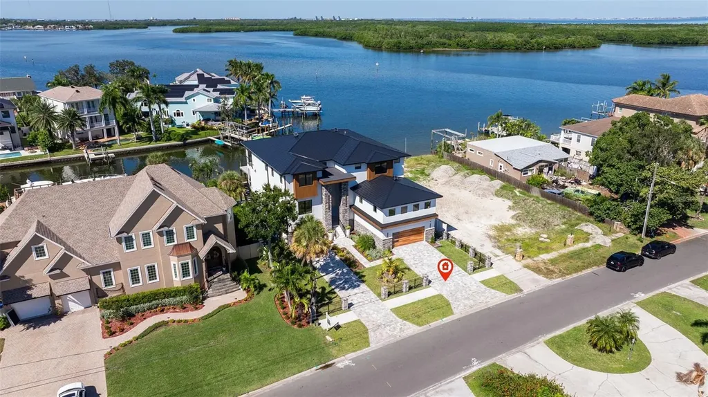 2121 Bayou Grande Boulevard NE St Petersburg FL 33703