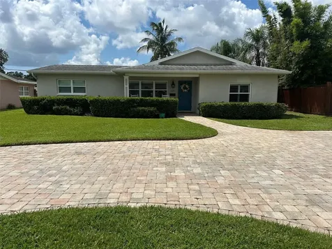 600 43rd Avenue NE St Petersburg FL 33703