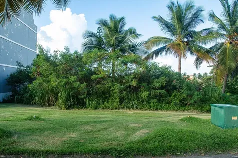 Montesol 11 Palmanova Humacao PR 00791