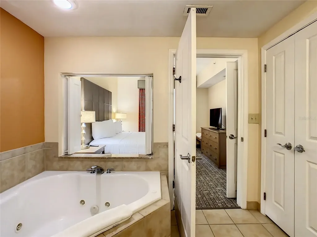 12538 Floridays Resort Drive Orlando FL 32821
